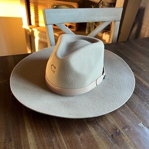 L Charlie 1 Horse Women's Highway Springtime Felt Hat